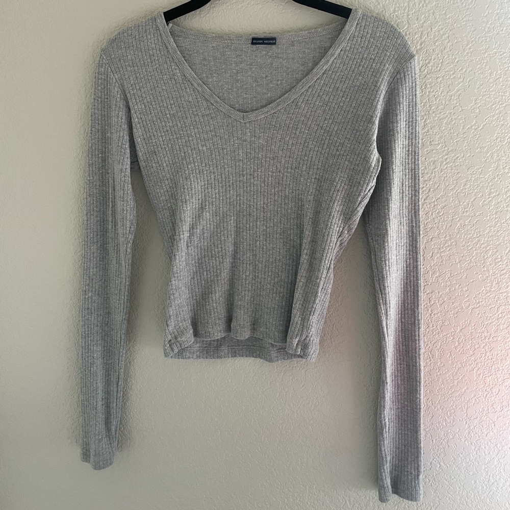 Brandy Melville Light Gray Ribbed V-Neck Top
